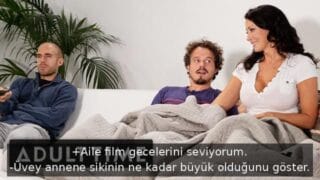 Yolda Kalan Çaresiz Kızı Arabasına Alıp Ondan Faydalandı